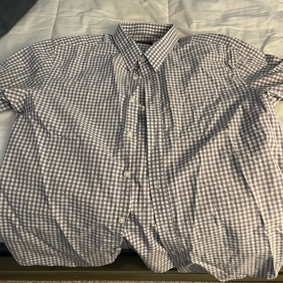 Untuckit Button Down - Picture 1 of 3